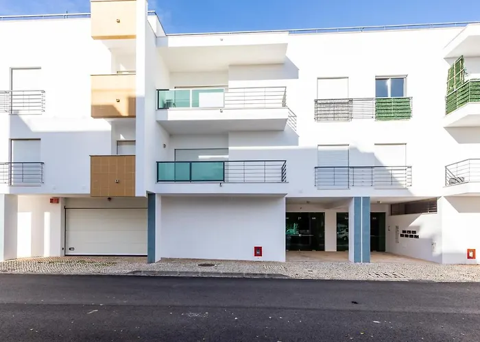 Sacha\'S Sweet Home, Lovely 2 Bedroom Apartment, Walking Distance To Town, Beach And Marina