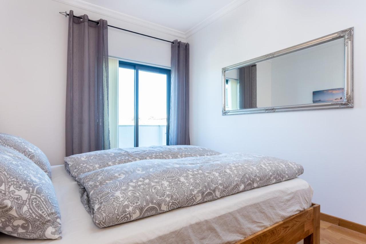 Apartment Sacha's Sweet Home, Lovely 2 Bedroom Apartment, Walking Distance To Town, And Marina *