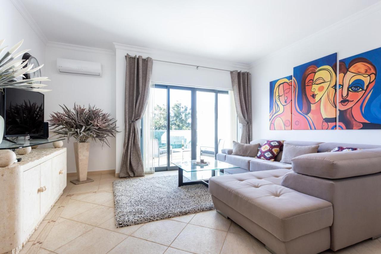 Sacha's Sweet Home, Lovely 2 Bedroom Apartment, Walking Distance To Town, And Marina *