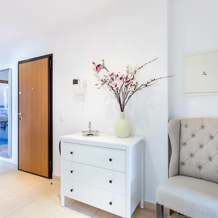 Sacha'S Sweet Home, Lovely 2 Bedroom Apartment, Walking Distance To Town, Beach And Marina Lagos Exterior photo